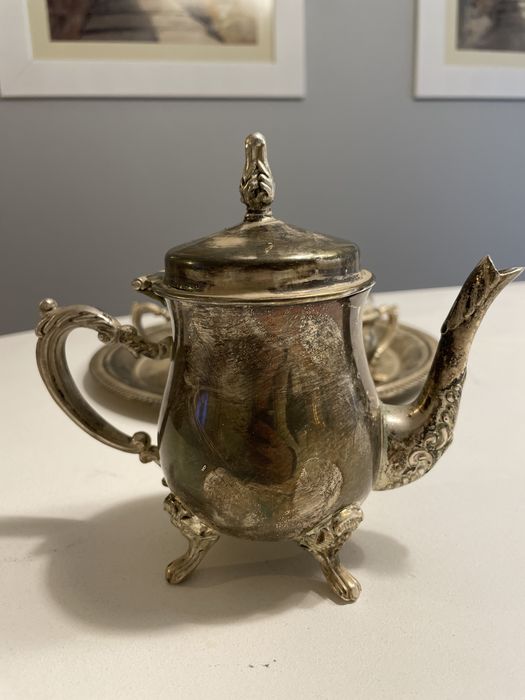 Cone Tea Service435807957246300164
