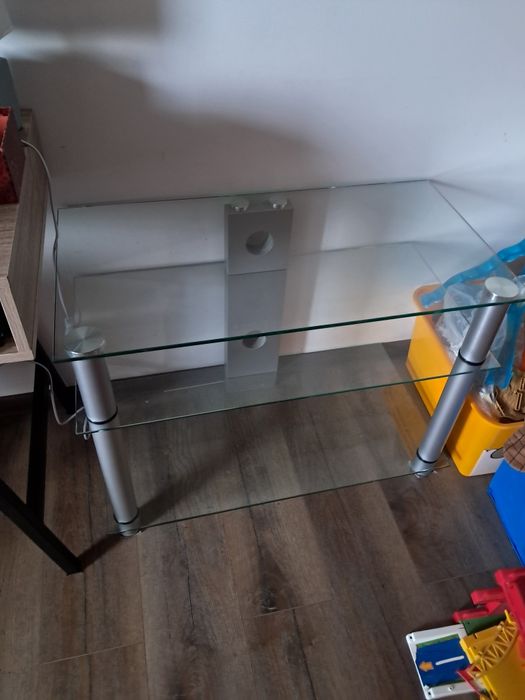 Stolik szklany pod telewizor