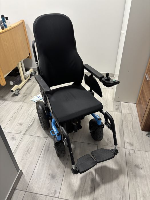 Wozek elektryczny inwalidzki