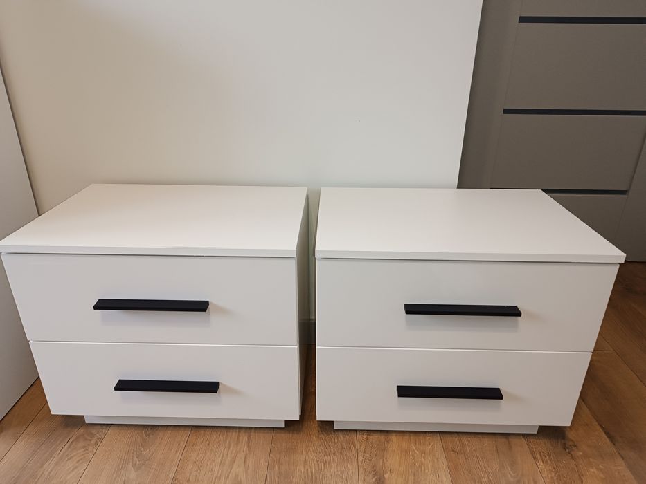 Dwie szafki nocne