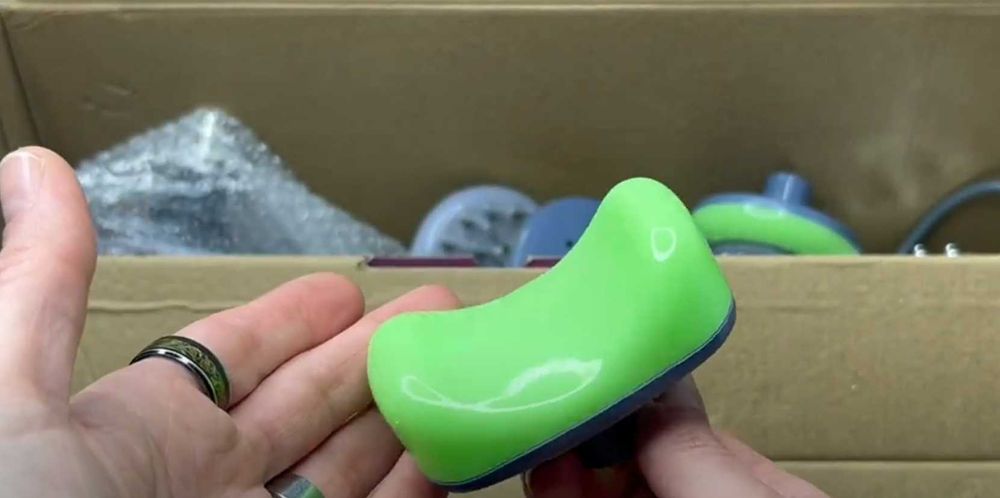 Універсальний вібраційний масажер ручний Maxtop Magic Massager 8 в 1