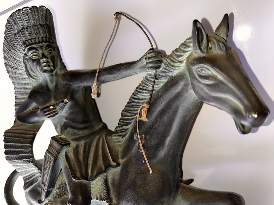 Estatueta antiga em ceramica de Indio a cavalo