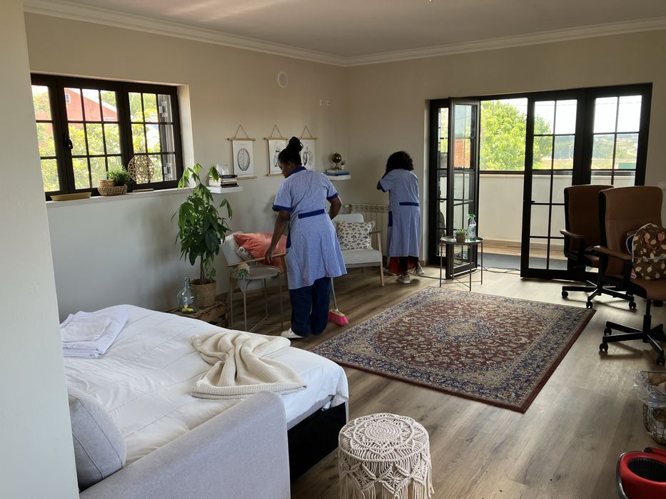 Serviços de Limpezas doméstica e Comercial| Cleaning Services