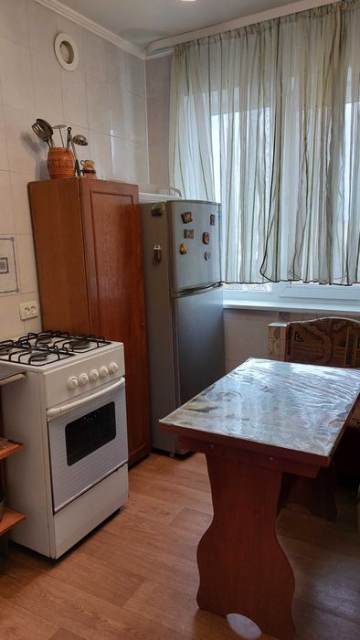 Сдам 2 ккв на Новых Домах Коммунальный рынок