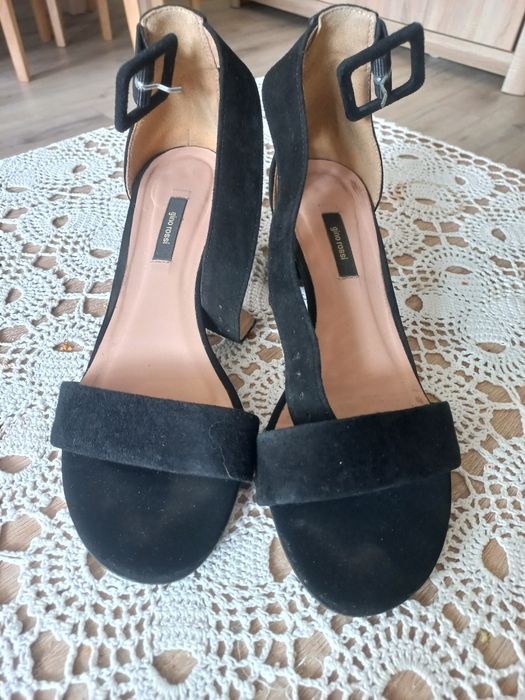 sandaly  na klocku