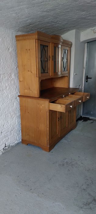 Kredens sosnowy zabytkowy