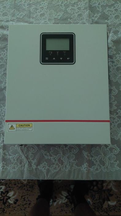 Інвертор гібридний 1000w