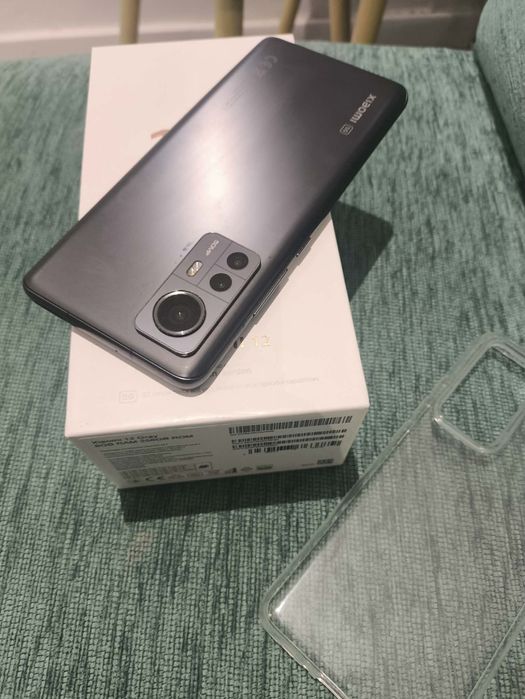 Xiaomi 12 8l256gb