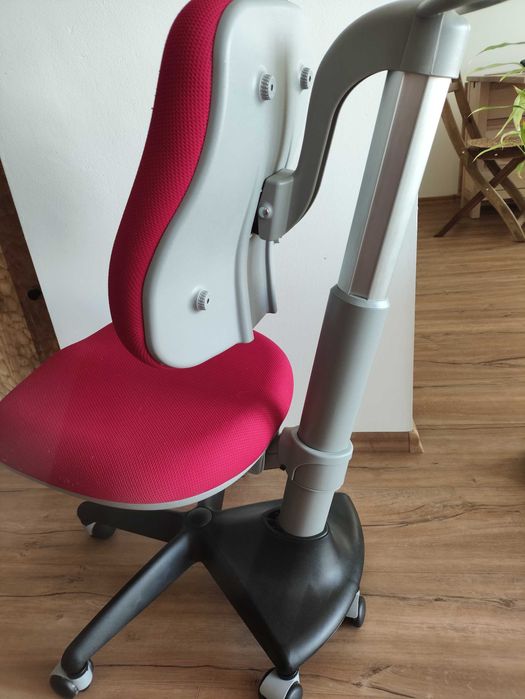 Krzesło do  biurka dla dziecka