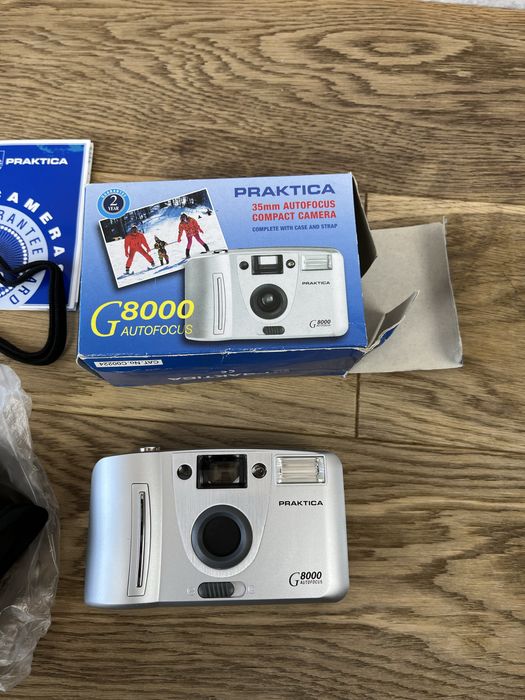 Praktica - sprawny aparat analogowy na klisze