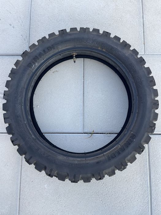 Pneu Rinaldi 140-80 /18”  e camara de ar Michelin