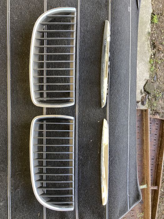 Grelhas da Frente BMW 320