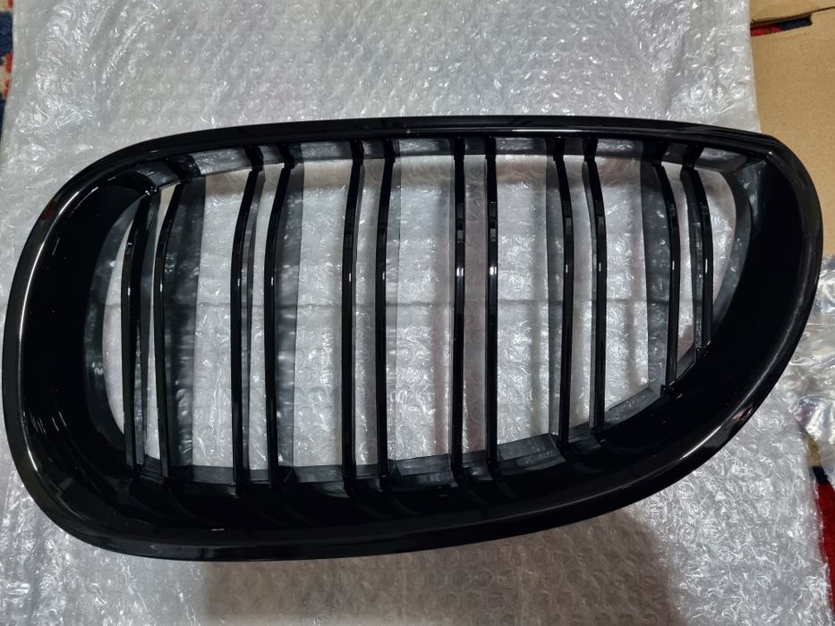 E60 E61 M5 5 серії 2003-2009 Глянцеві чорні спортивні решітки радіатор