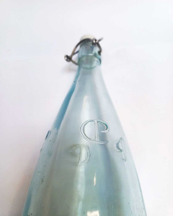 Garrafa Antiga Tampa Porcelana Fecho Metal CP