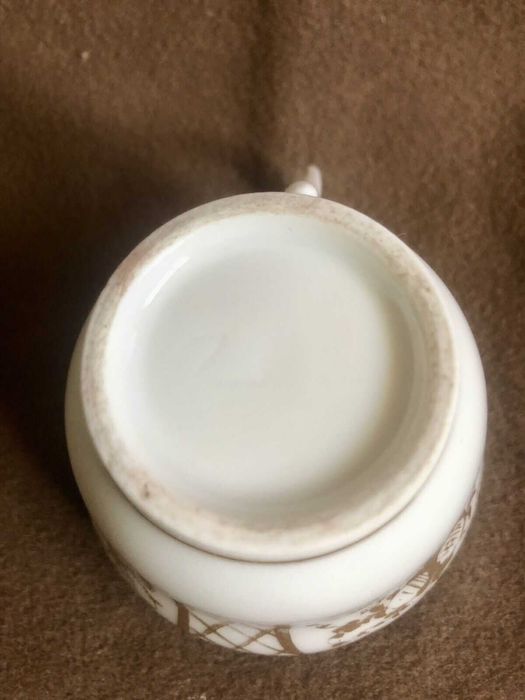 filiżanka złocona antyk cienka porcelana ubita nie sygnowana