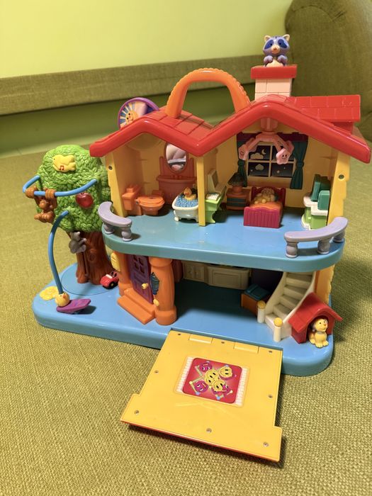 Іграшковий будиночок