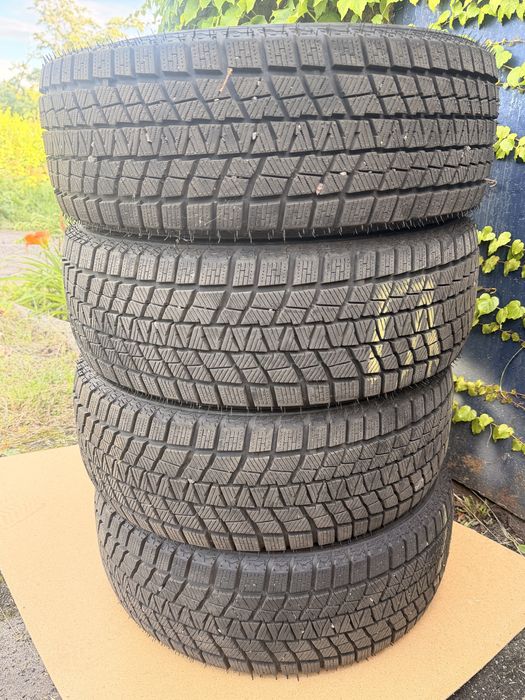 Комплект зимової гуми 195/55/R15