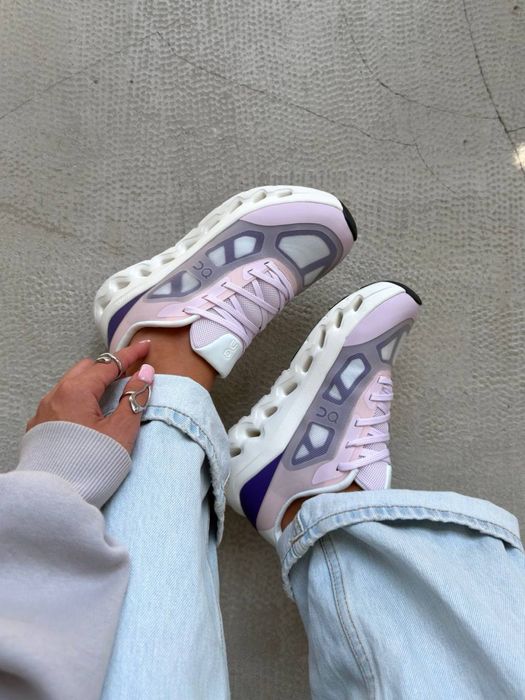 Жіночі спортивні кросівки On Cloudtilt White Violet