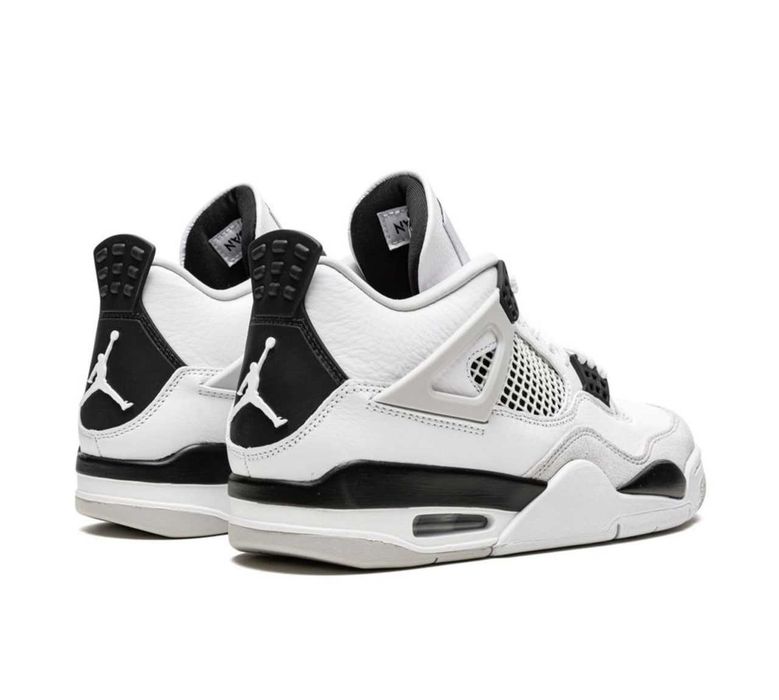 Air Jordan 4 Military Black