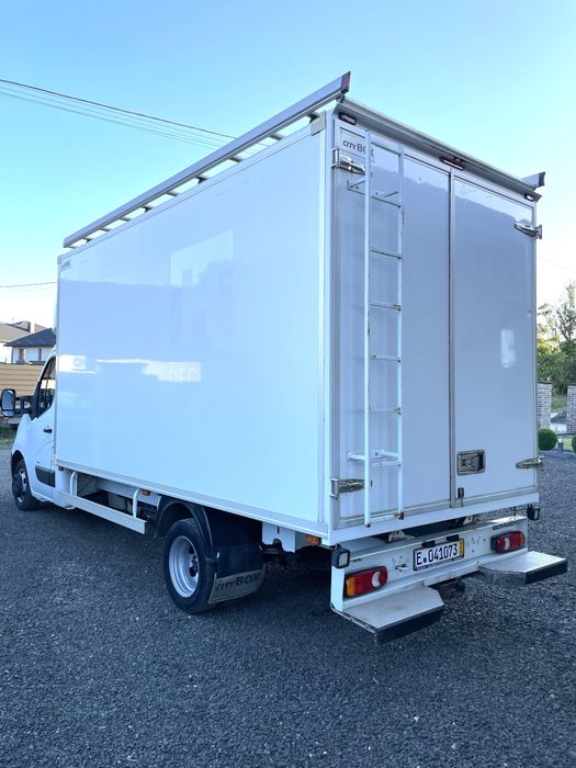 Свіжопригнаний Renault Master, Opel Movano
