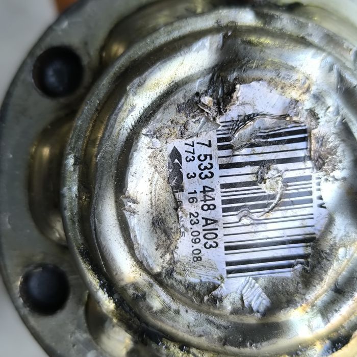 Półoś BMW E90 E91 E93 E92 e87 e88  śruba na klucz 36 n47 n52