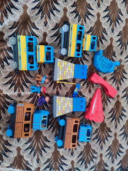 Лот деталів лего дупло конструктор, вагони 3 шт, без нюансів