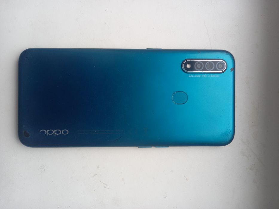 Смартфон Oppo A31