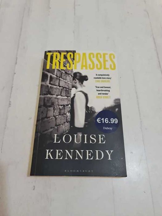 Livro Trespasses Louise Kennedy Book