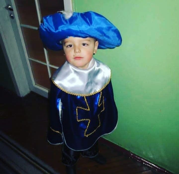 Костюми карнавальні