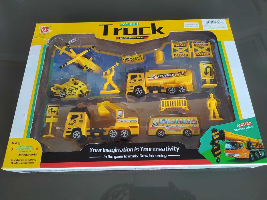 Conjunto de carros, camiões, etc