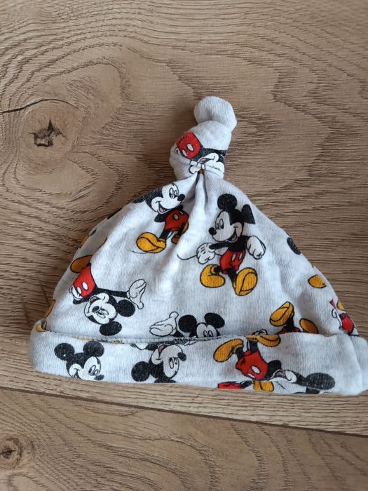 Czapeczka niemowlęca