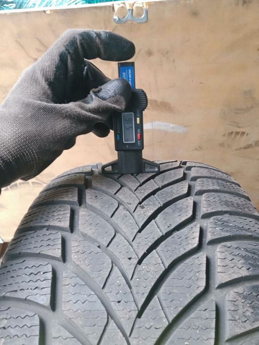 Шини Goodyear UltraGrip Ice 2 235/55 R18 104T XL Б/У 5 мм