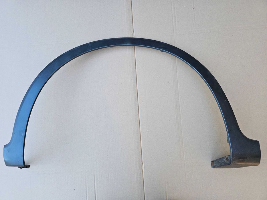 Listwa błotnika Honda Civic VIII 3d/5d  lewy przód sierp 74165SMGE