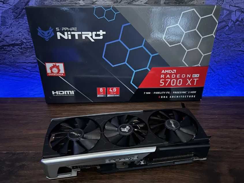 Вiдеокарта видеокарта Sapphire 5700 XT NITRO+