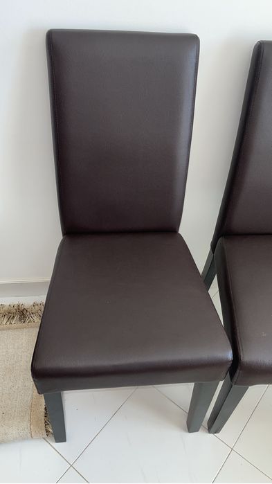 Cadeiras napa castanha