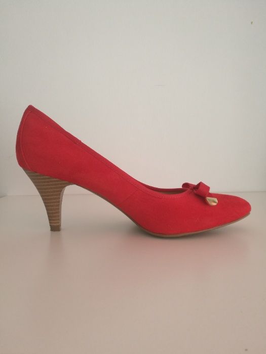 czółenka typu "szpilki" czerwone