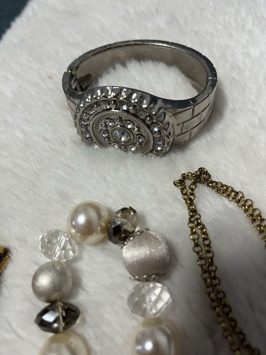 Біжутерія різне б/в