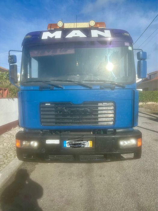MAN MB220 12 t estrado duplo , garfo, tudo a funcionar com inspecao tudo em dia.