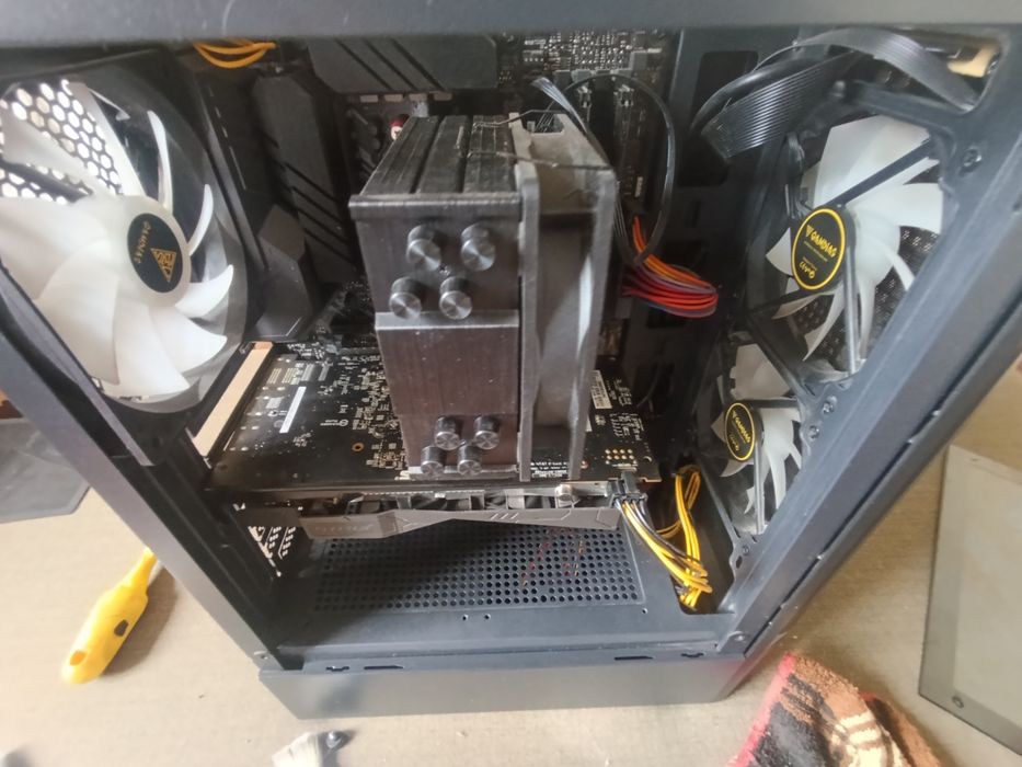 Игровой ПК Ryzen 5 1600 / RX 570 / 16GB DDR4 / M.2 SSD в корпусе GAMDIAS