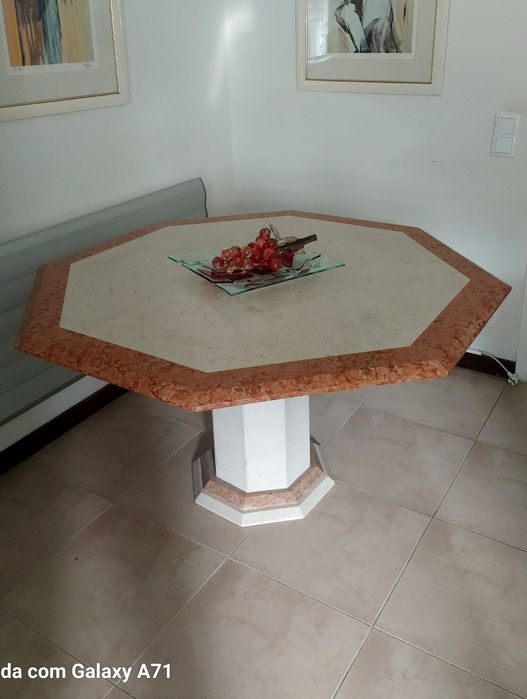 Mesa de jantar em  mármore