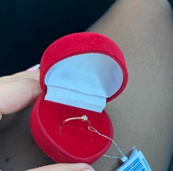 Золотое кольцо с бриллиантами КЮЗ