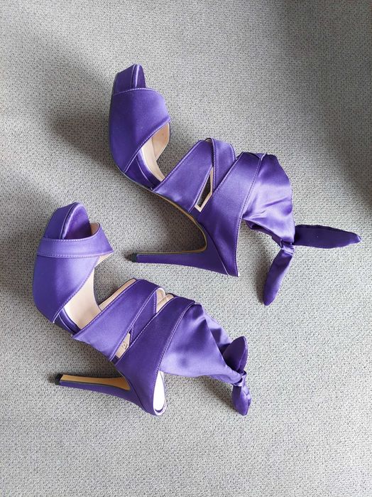 Buty szpilki Deni Cler 37 stan idealny