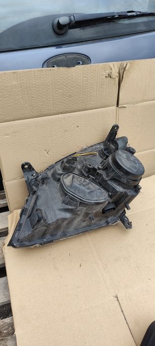 Opel Vectra C lampa przód prawa lewa komplet Xenon