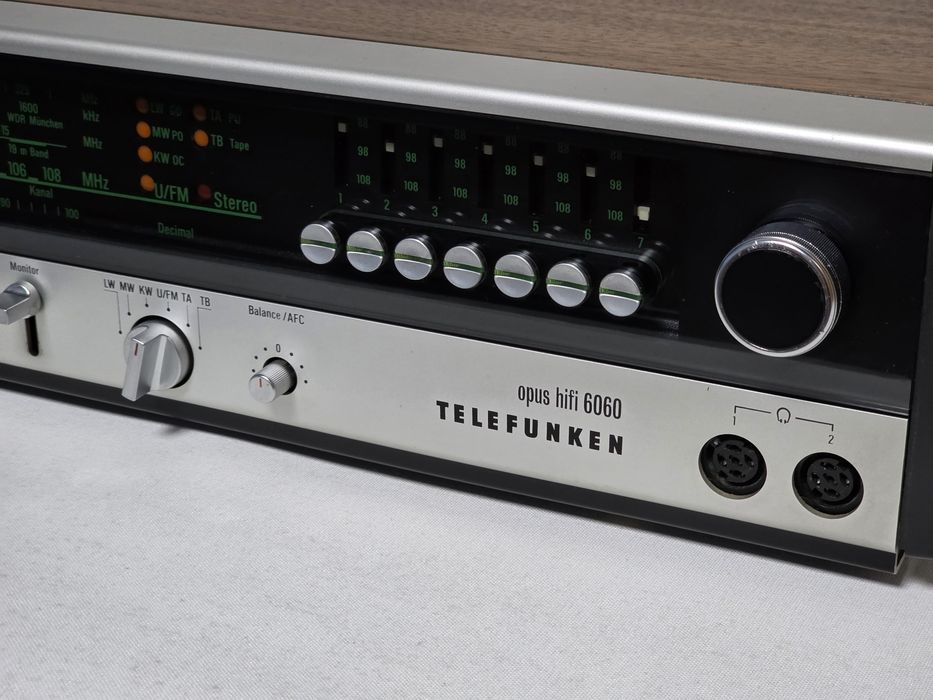 Receiver Vintage reparado Telefunken