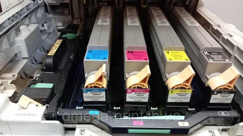 Продам кольоровий принтер  Xerox Phaser 7400