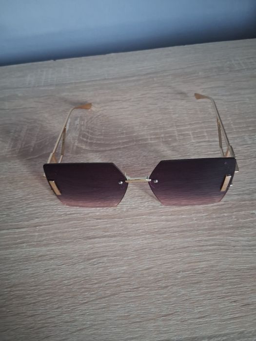 damskie, bezramkowe okulary przeciwsłoneczne