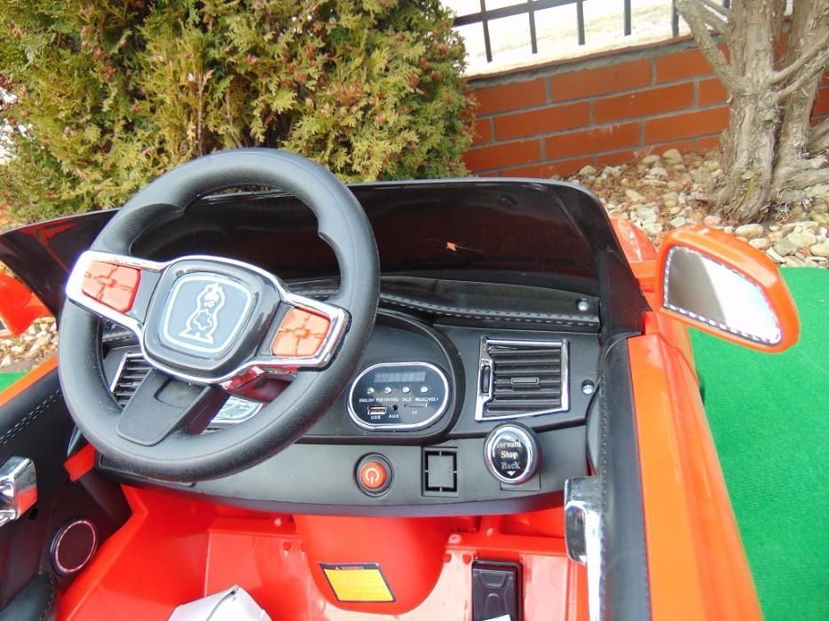 JAREX Auto BMW X6 Samochód na akumulator +pilot MP3 Miękkie koł