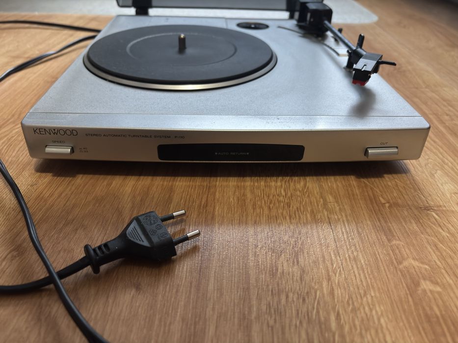 Gramofon Kenwood P-110