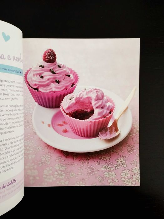 Livro de Receitas da Violetta - Cupcakes e Bolachas