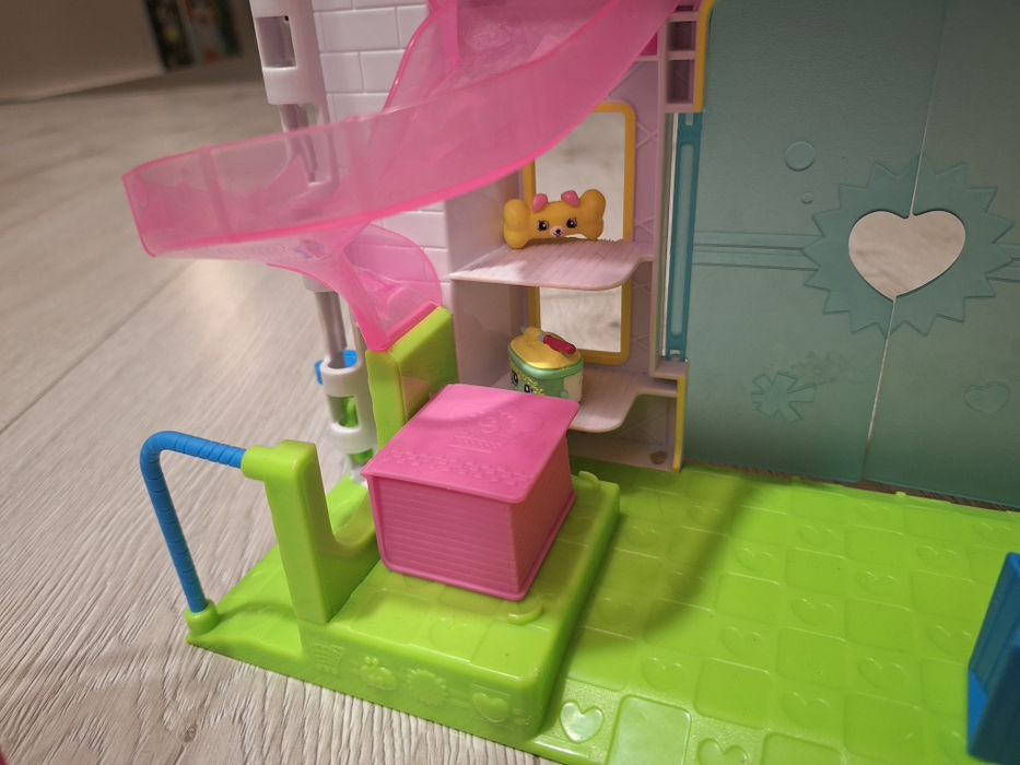 ігровий набір Shopkins Small Mart Supermarket Playset